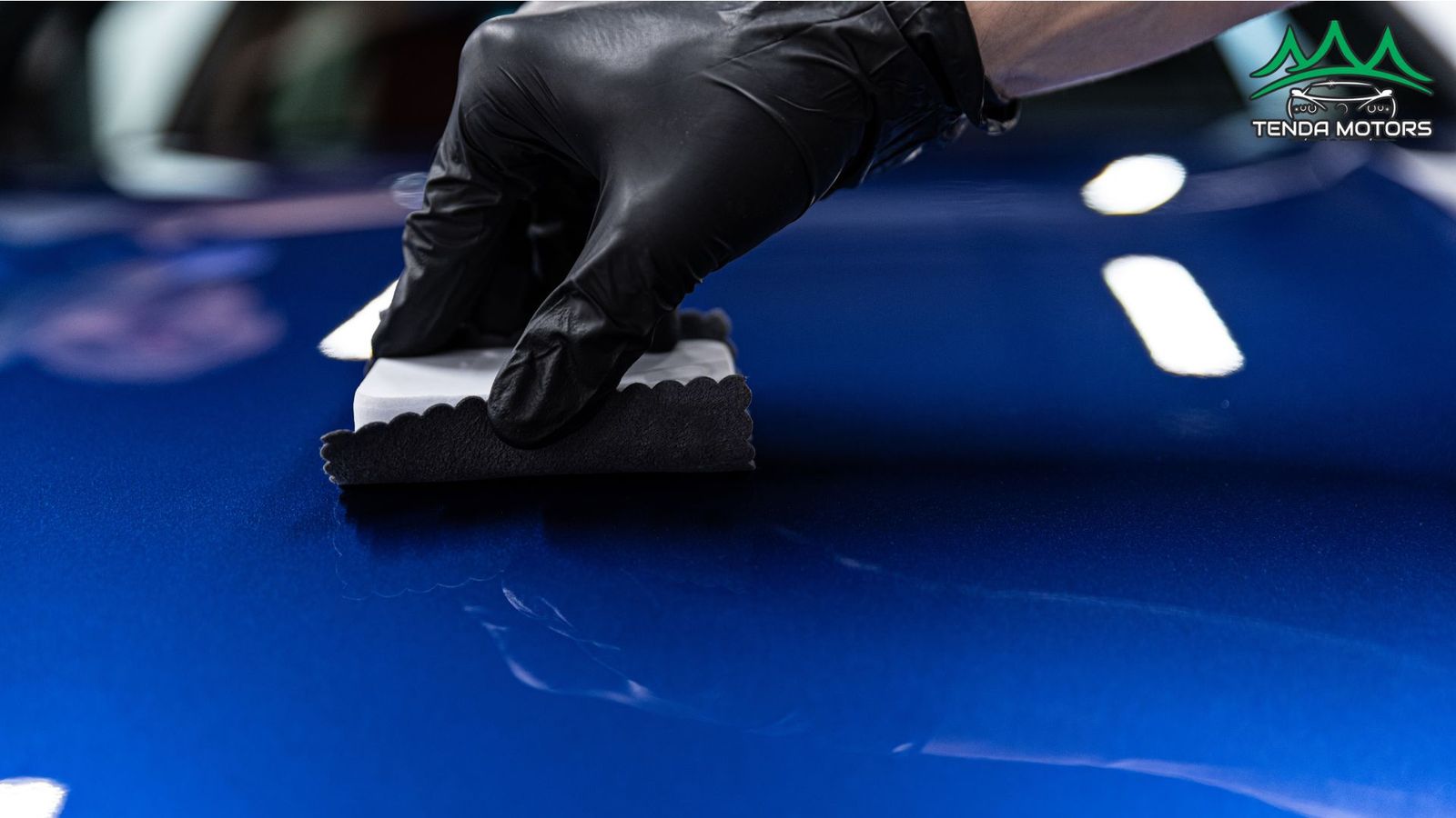 Aplicação de vitrificação em capô azul